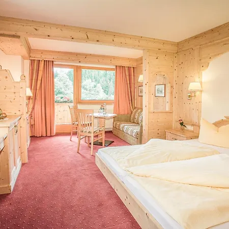 Hotel Alpenhotel Tirolerhof