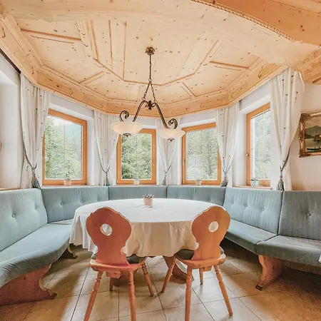 Hotel Alpenhotel Tirolerhof 4*