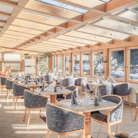 Alpenhotel Tirolerhof فندق