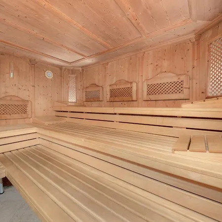 Hotel Alpenhotel Tirolerhof 4*