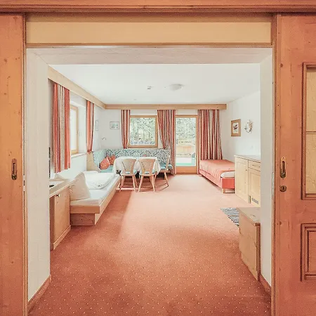 فندق Alpenhotel Tirolerhof جيرلوس