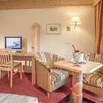 Hotel Alpenhotel Tirolerhof 4*