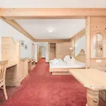 Alpenhotel Tirolerhof 4*