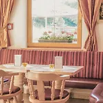 Ξενοδοχείο Alpenhotel Tirolerhof 4*